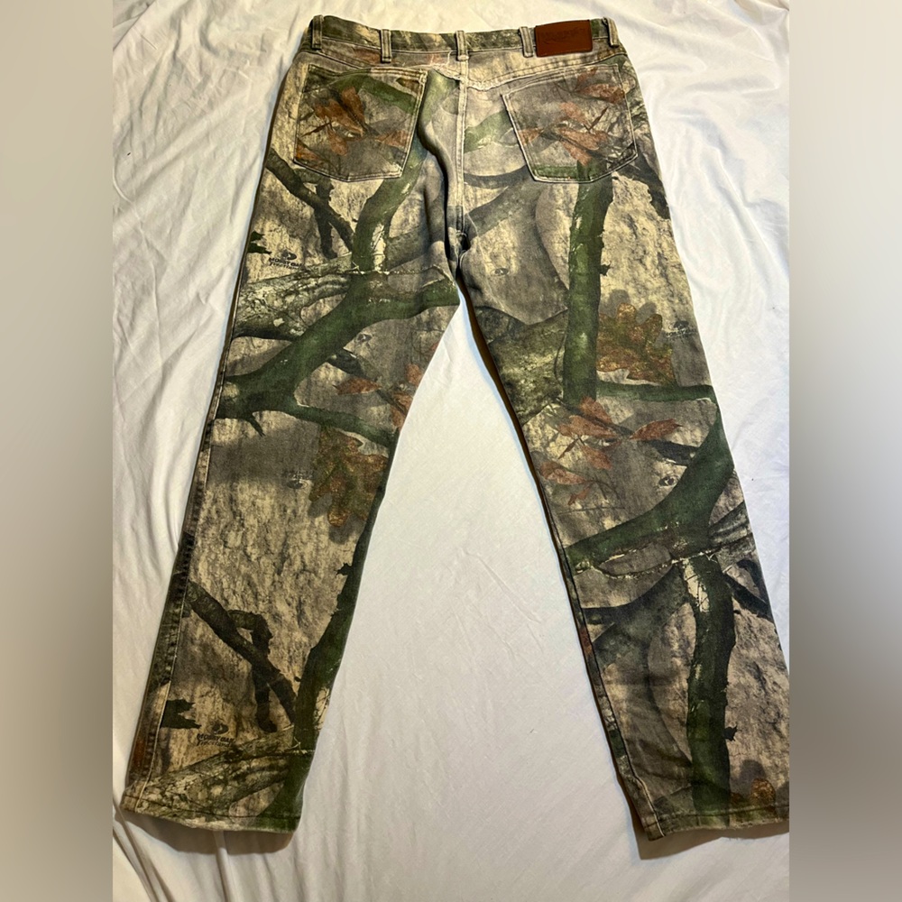 Wrangler, activewear, camo design pants